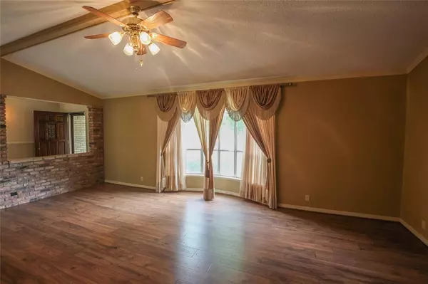 Gun Barrel City, TX 75156,107 Clover Drive