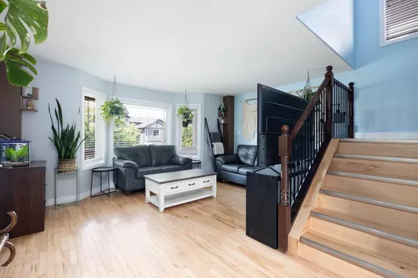 Fort Mcmurray, AB T9K0M8,129 Honeysuckle WAY