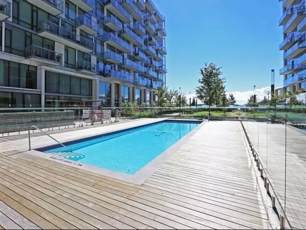 39 Queens Quay E #728, Toronto C08, ON M5E 0A5