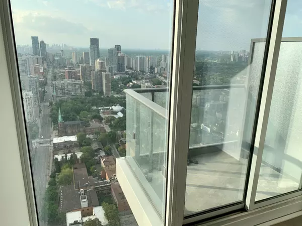 Toronto C08, ON M5B 2C2,251 Jarvis ST #4812