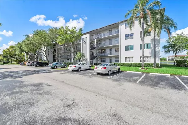 400 SW 134th Way #411 F, Hollywood, FL 33027