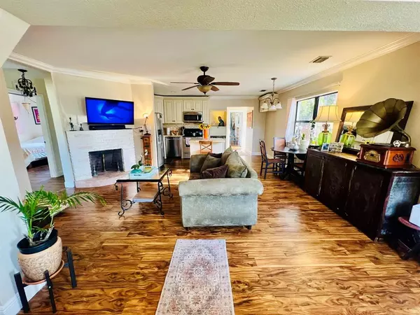 Hollywood, FL 33020,2628 Hayes St