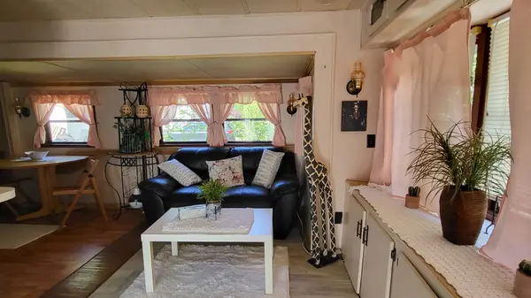 Georgina, ON L0E 1N0,10 Woody Way WAY