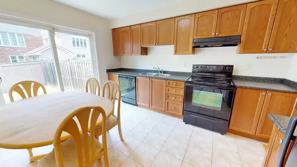 New Tecumseth, ON L9R 0E6,20 Steele ST
