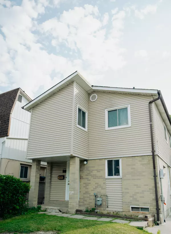 Brampton, ON L6S 2J6,22 Geraldine CT