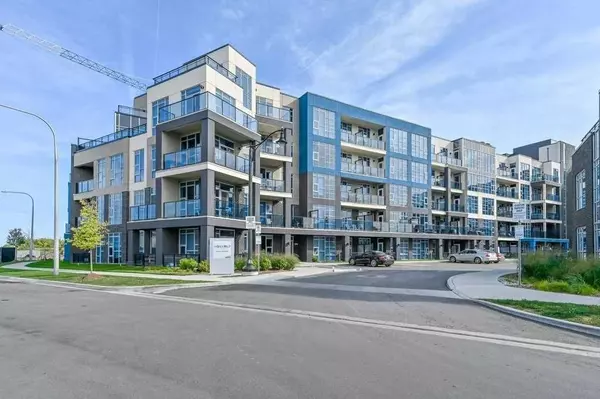 10 Concord PL #409, Grimsby, ON L3M 0G6
