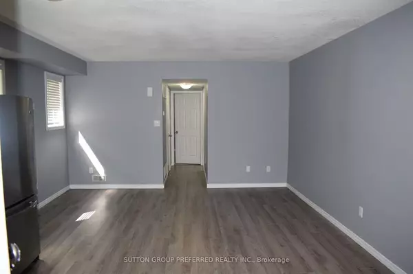 London South, ON N6L 0C7,3200 Singleton AVE #42