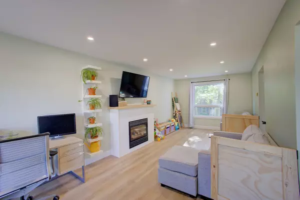 Centre Wellington, ON N1M 3N2,765 Woodhill DR