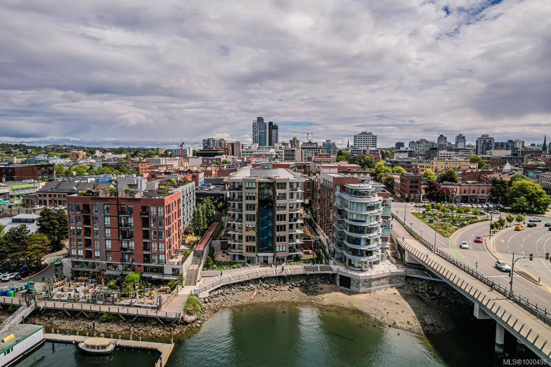1628 Store St #806, Victoria, BC V8W 1V3