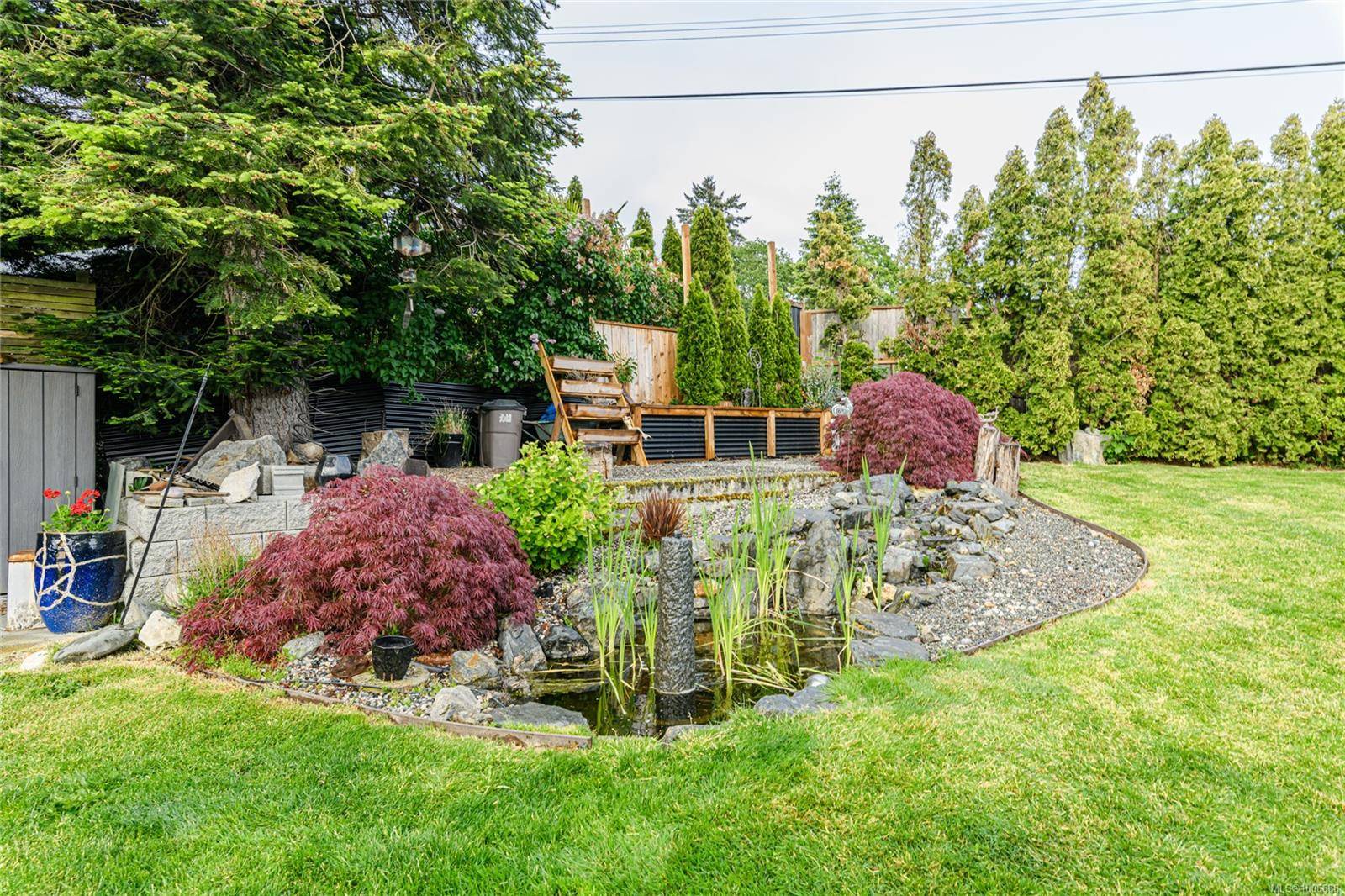 870 Pendene Pl, Saanich, BC V8X 3A1