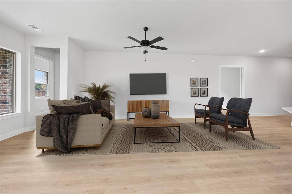 Van Alstyne, TX 75495,1812 Holland Drive