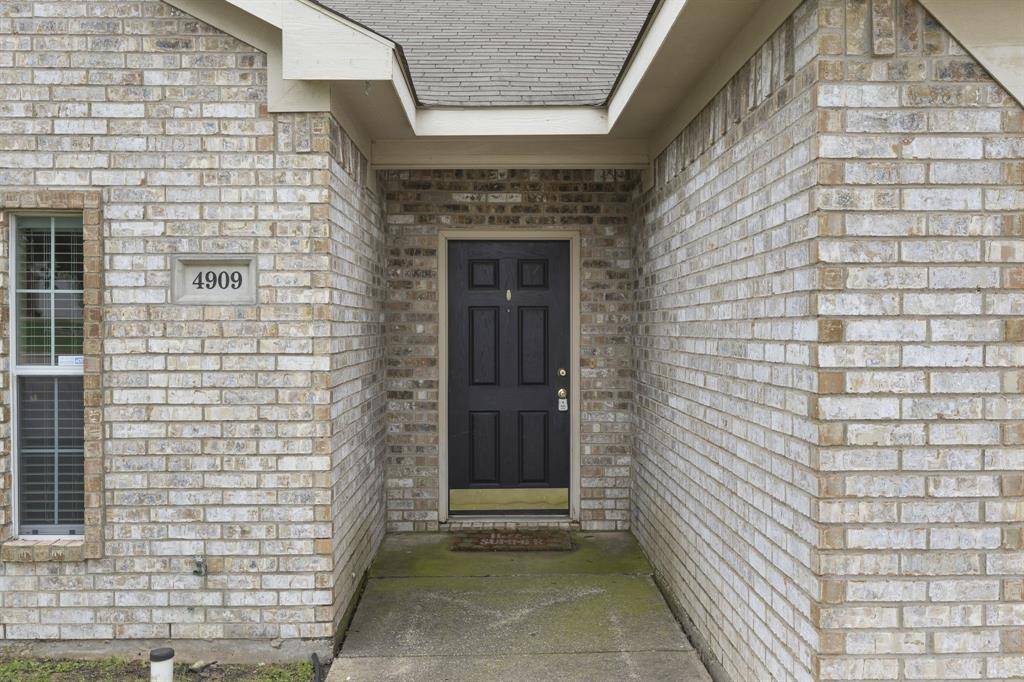 Fort Worth, TX 76179,4909 Shady Cliff Lane