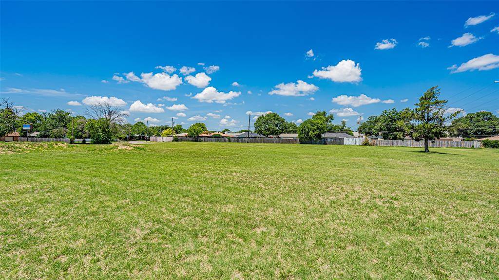 White Settlement, TX 76108,730 S Cherry Lane