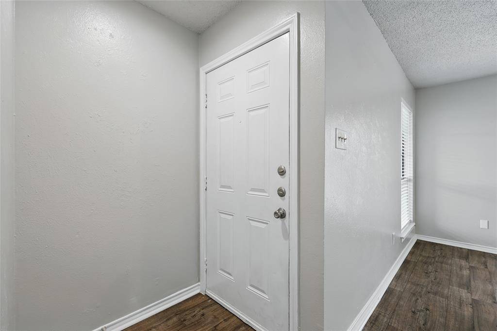 Glenn Heights, TX 75154,1723 Creekview Drive