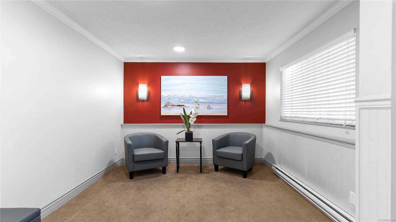 Saanich, BC V8P 3A7,1571 Mortimer St #404