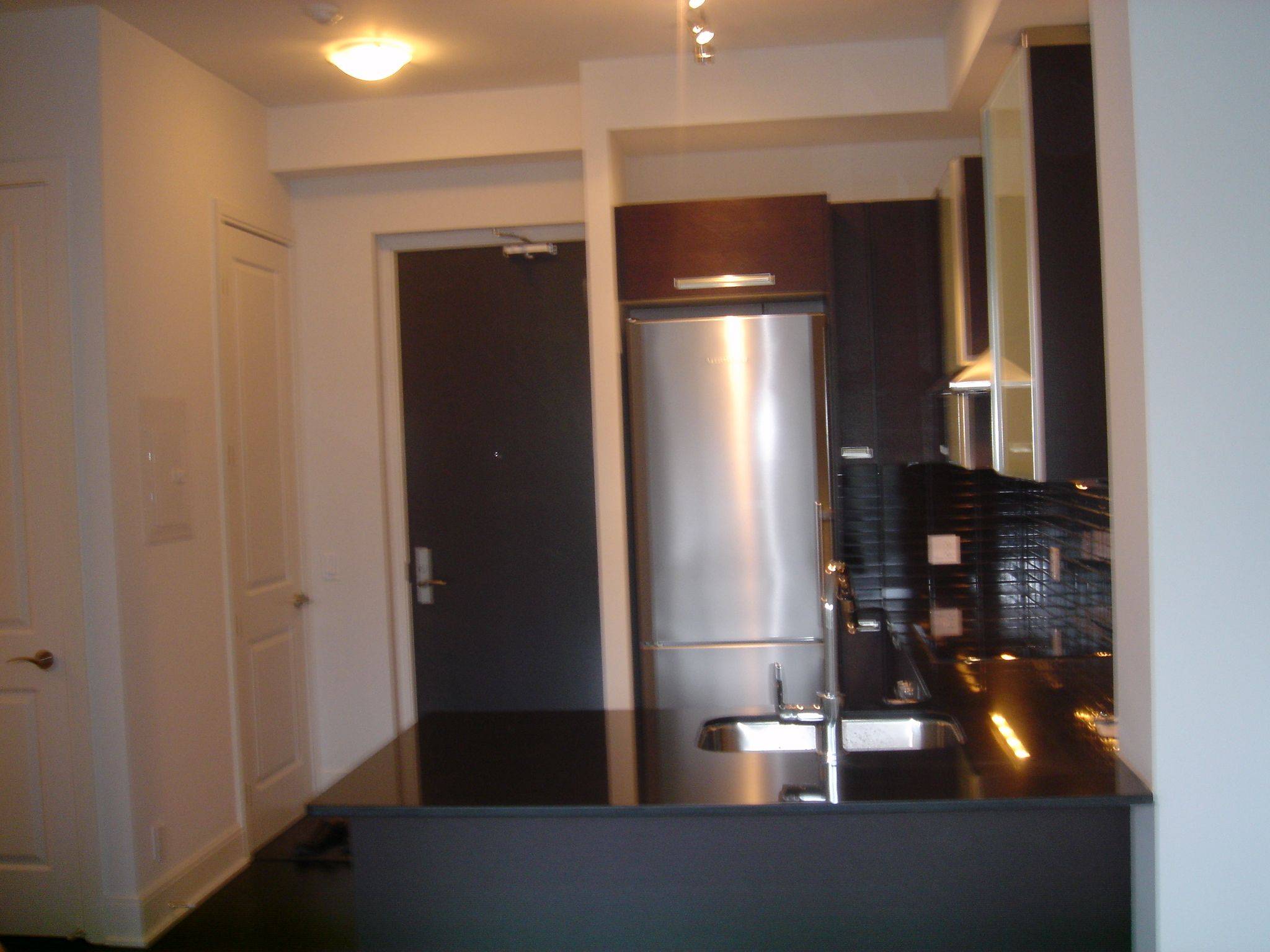Toronto C01, ON M4Y 1W4,21 Balmuto ST ##1405