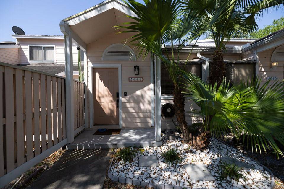 2038 Winners Cir #2038, North Lauderdale, FL 33068