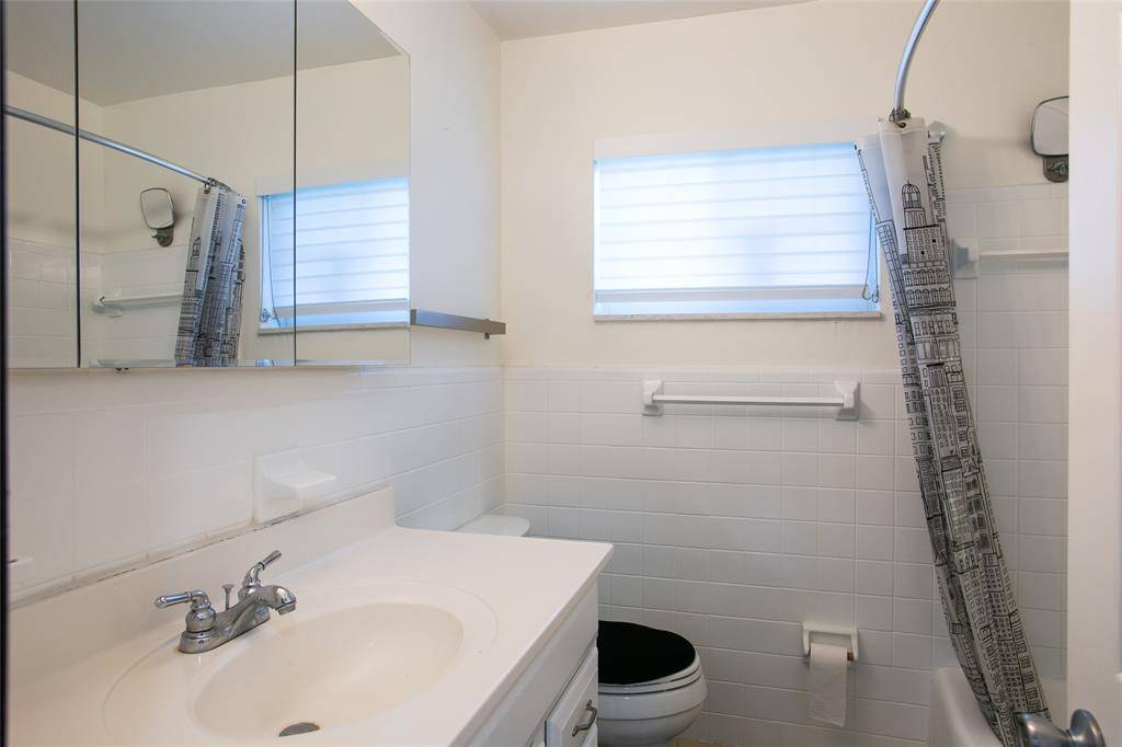 Fort Lauderdale, FL 33305,1734 NE 20th Ave #1