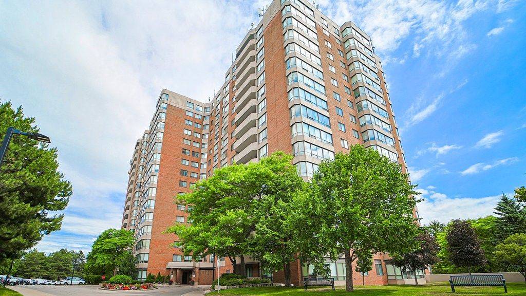 7601 Bathurst ST #615, Vaughan, ON L4J 4H5