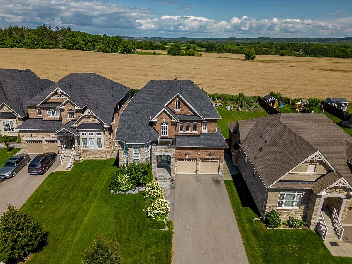 Innisfil, ON L0L 1L0,51 Cloverhill CRES