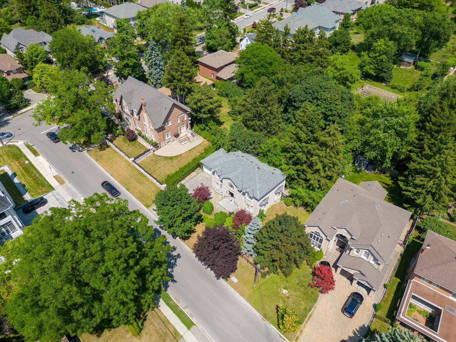 Richmond Hill, ON L4C 6T3,49 Pearson AVE
