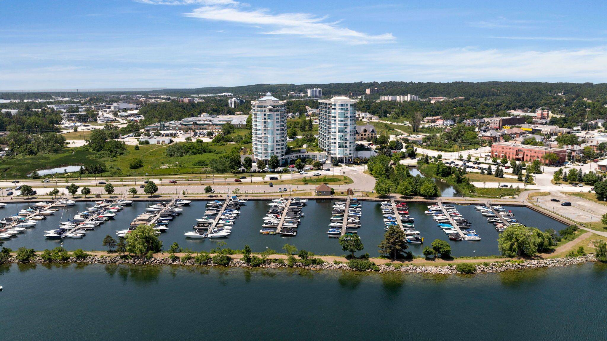 Barrie, ON L4N 9R2,6 Toronto ST #305
