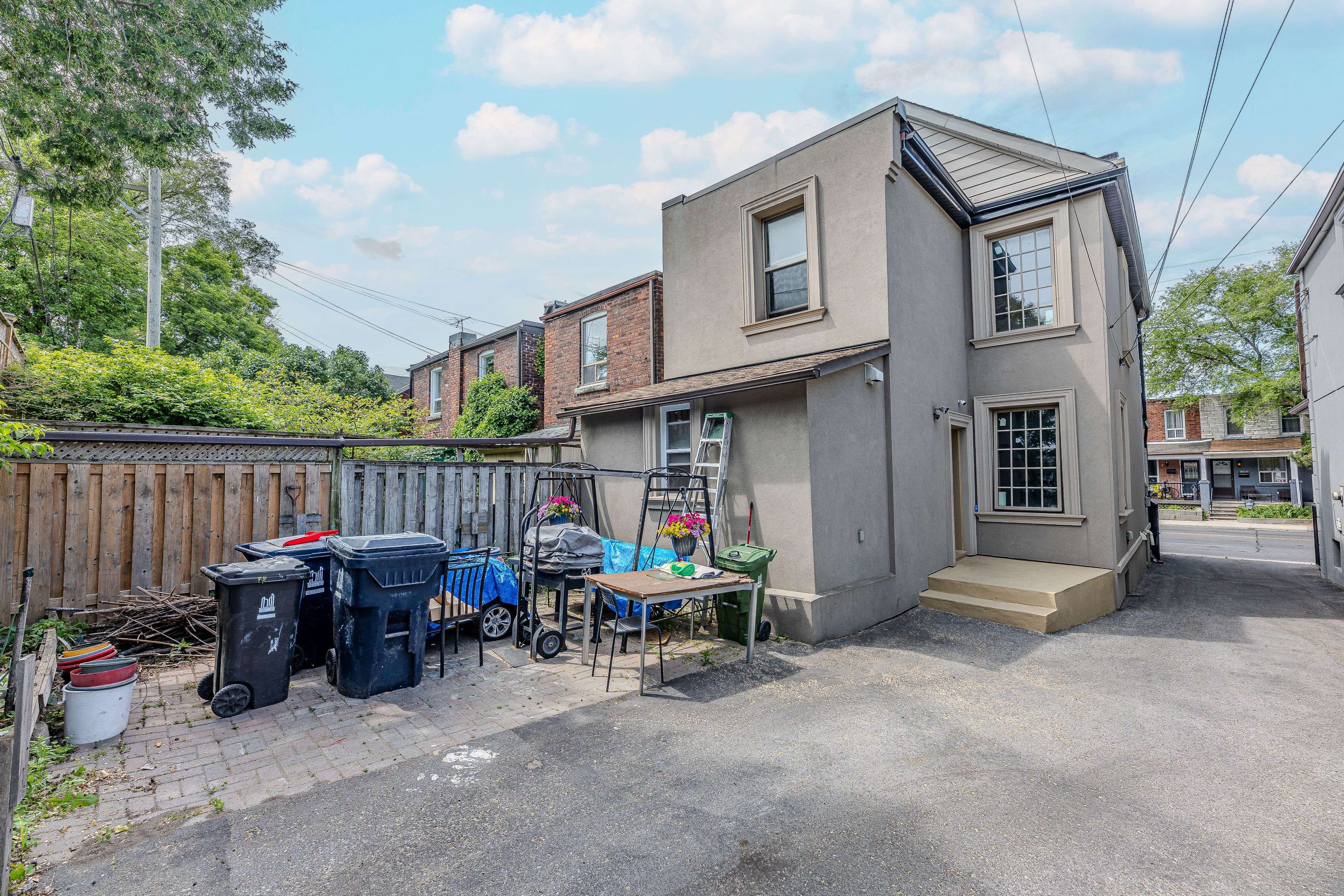 Toronto W03, ON M6N 3A7,277 Old Weston RD
