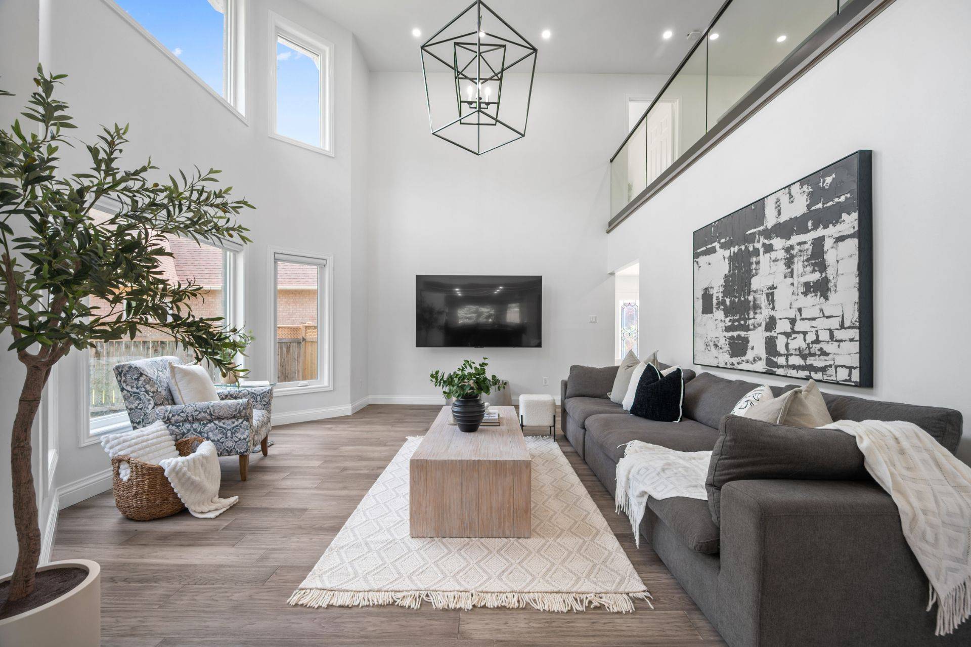 Mississauga, ON L5N 5J6,3825 Trelawny CIR