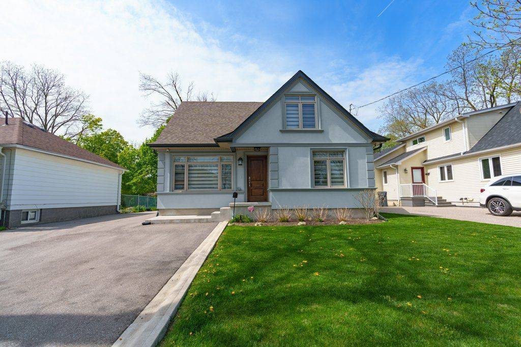5 Murray ST, Brampton, ON L6X 1R6