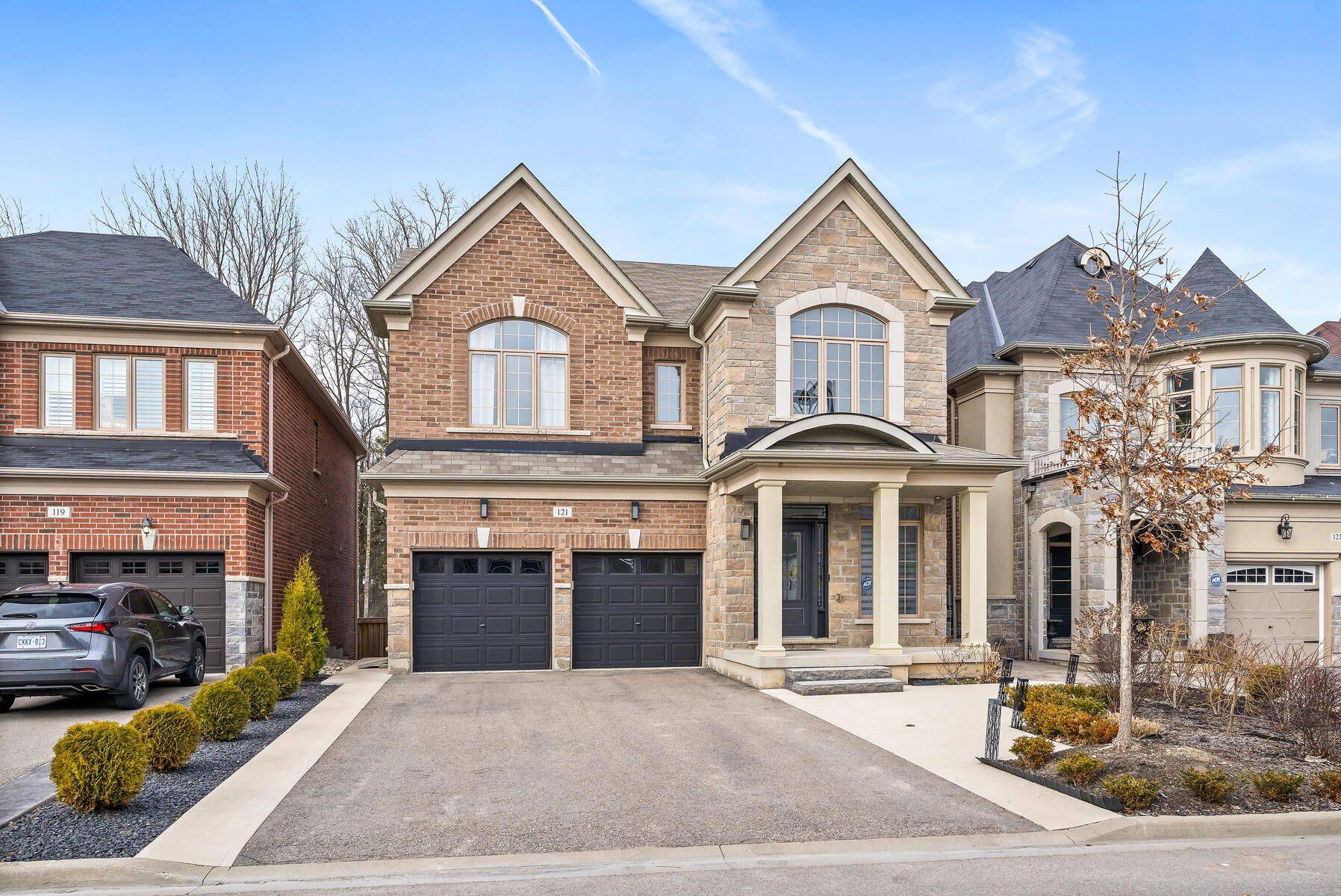121 Upper Canada CT, Halton Hills, ON L7G 0L3