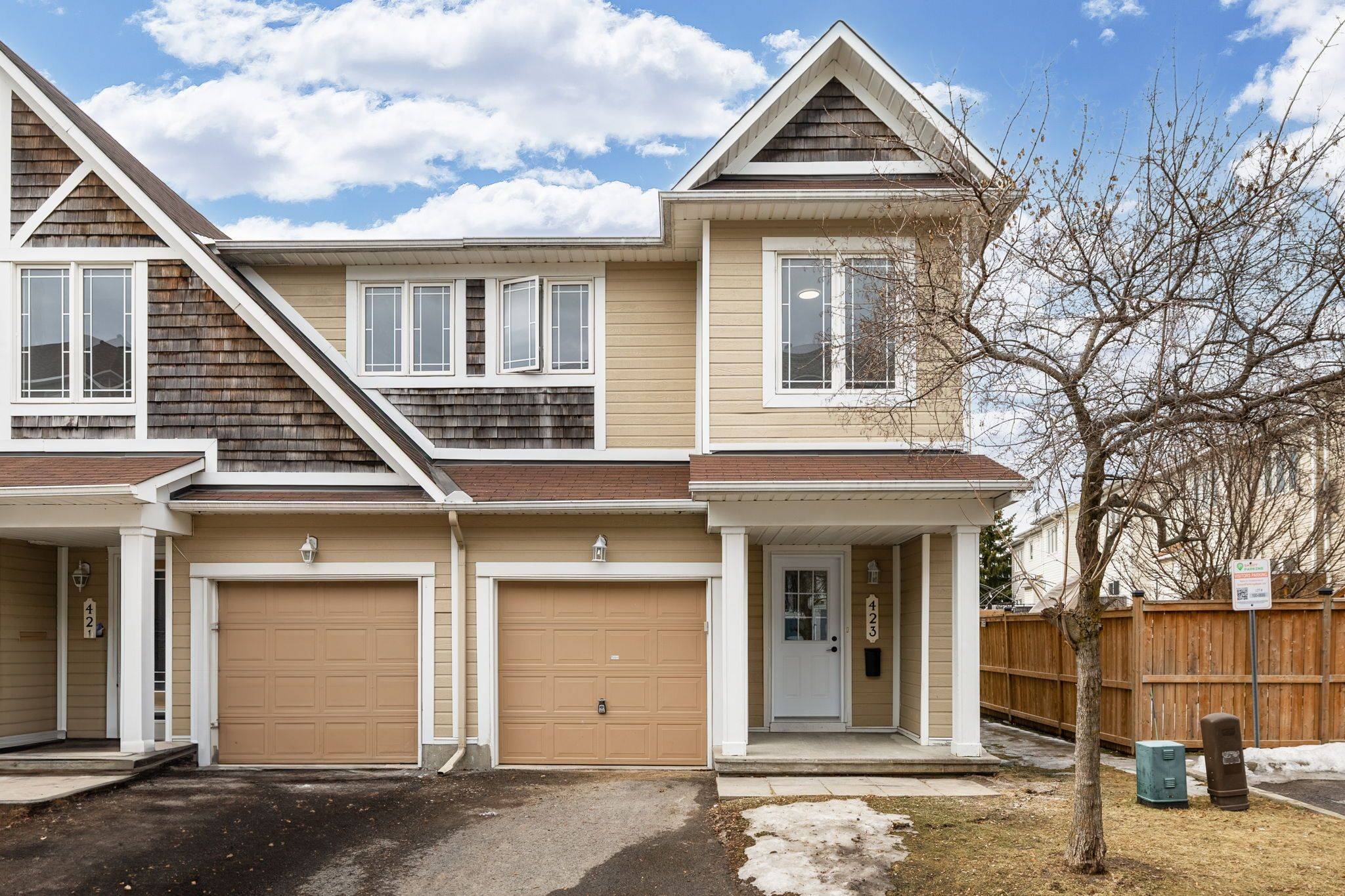 423 Hillsboro Private, Kanata, ON K2M 3A7