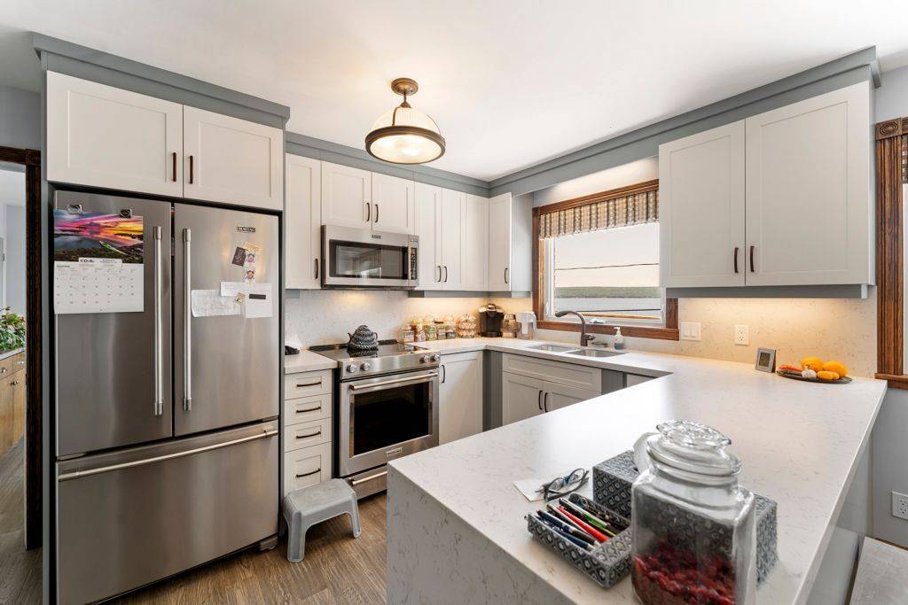 South Bruce Peninsula, ON N0H 2T0,121 Mallory Beach RD