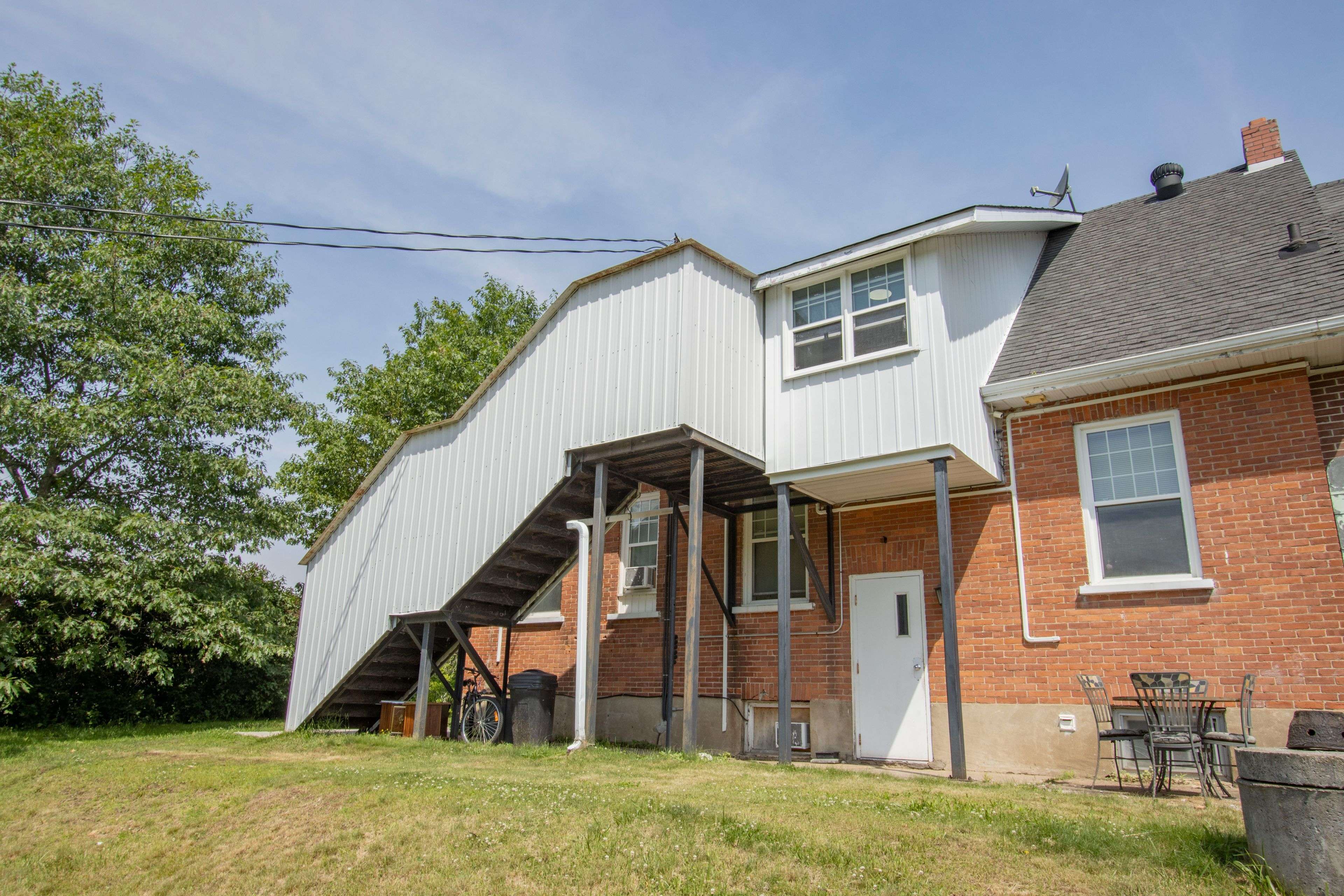 Bancroft, ON K0L 1C0,33 Flint AVE