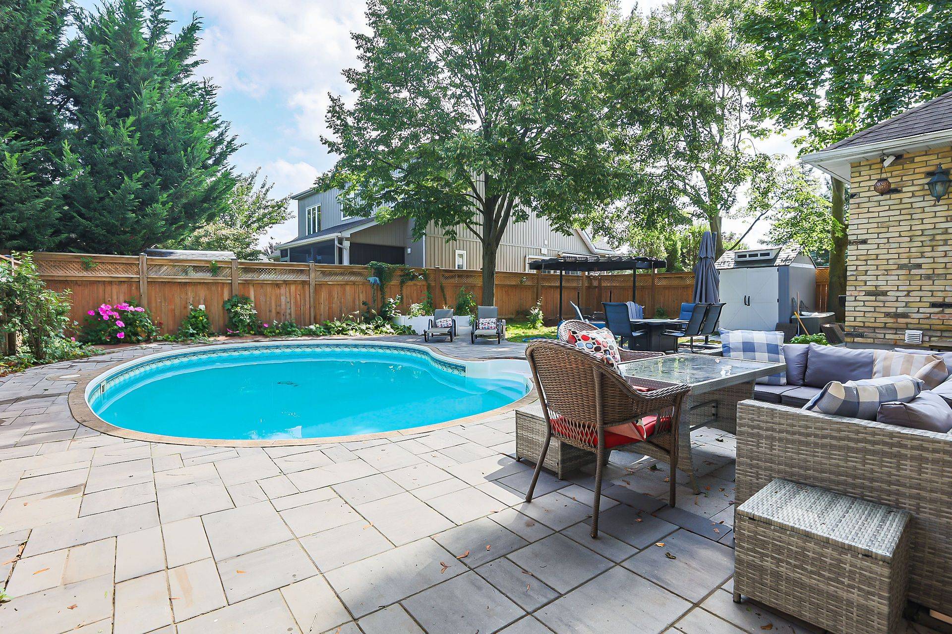 Niagara-on-the-lake, ON L0S 1J0,624 SIMCOE ST