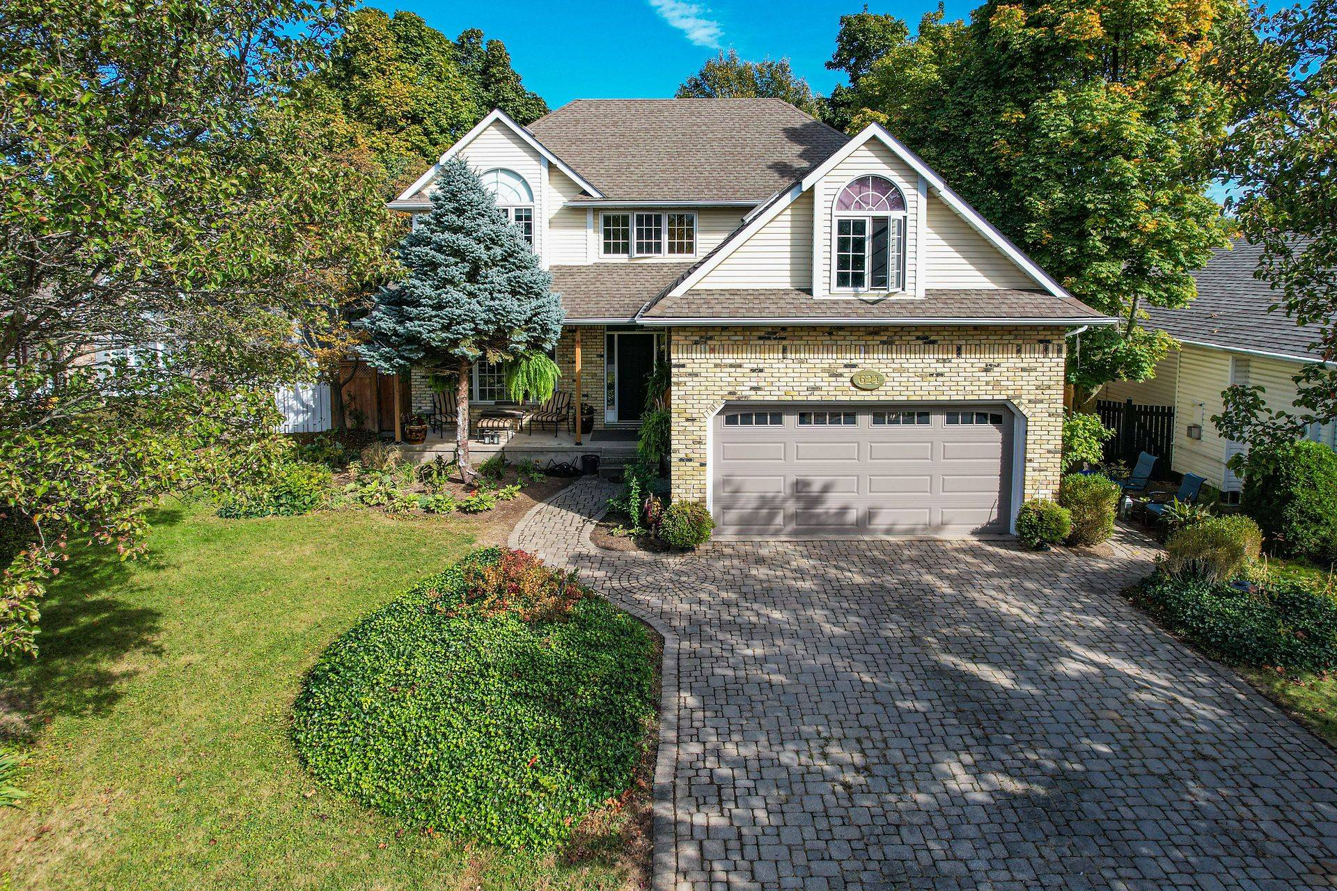 Niagara-on-the-lake, ON L0S 1J0,624 SIMCOE ST