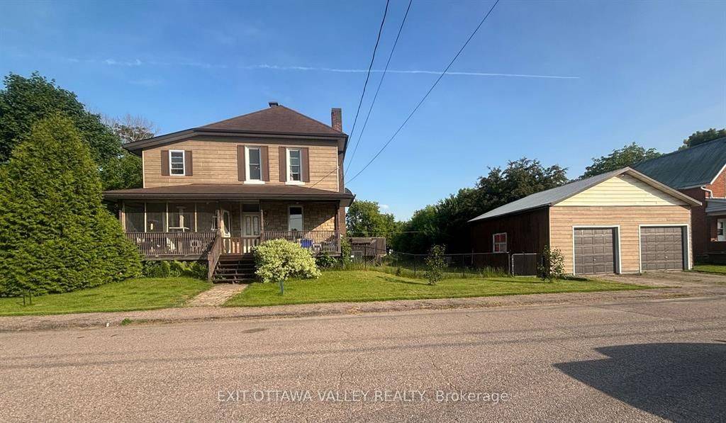 27 Meadow ST, Whitewater Region, ON K0J 1K0