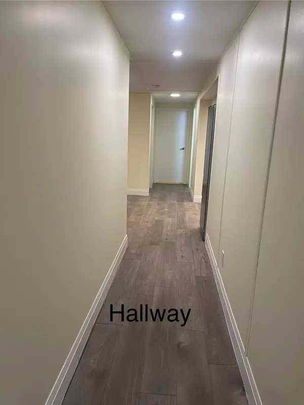 Toronto E05, ON M1W 1T7,52 Heatherside DR