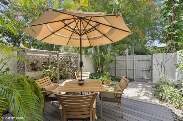 3082 S Oakland Forest Dr #1304, Oakland Park, FL 33309