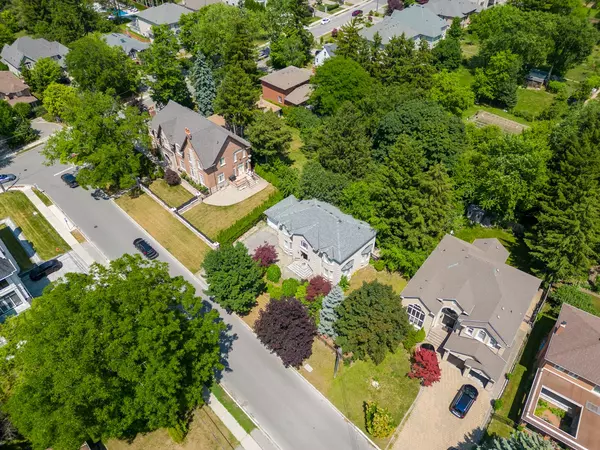 Richmond Hill, ON L4C 6T3,49 Pearson AVE