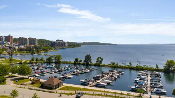 Barrie, ON L4N 9R2,6 Toronto ST #305