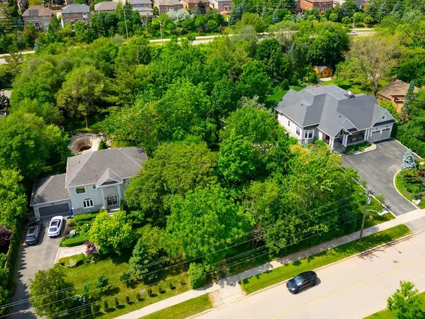 Oakville, ON L6H 1M2,183 Old Upper Middle RD