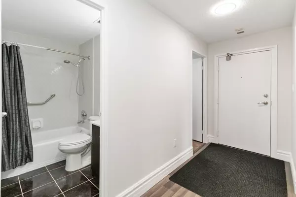 London South, ON N5Z 4W5,45 Pond Mills RD #1015