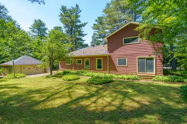 Huntsville, ON P1H 1E1,835 Muskoka Road 3 N/A N