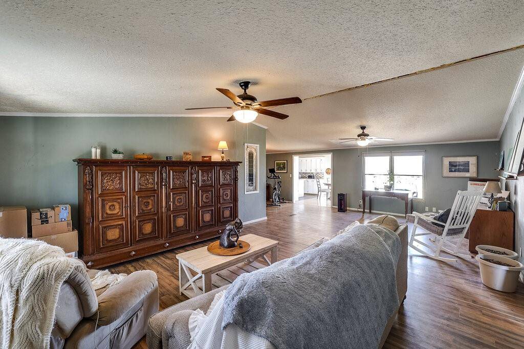 Burleson, TX 76028,7386 Maxwell Road