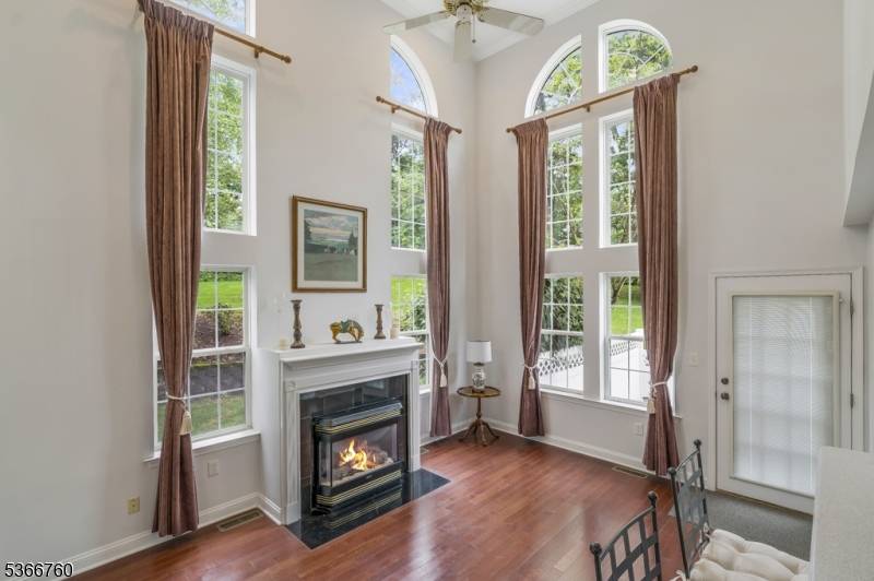 Bernards Twp., NJ 07920,81 Constitution Way Ondo