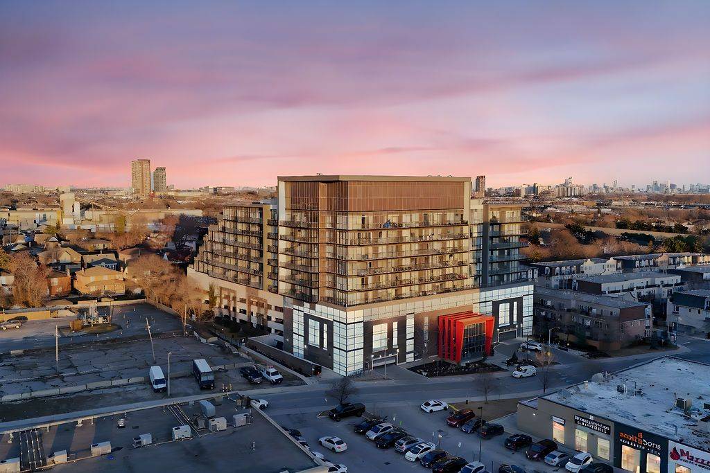15 James Finlay WAY #1021, Toronto W05, ON M3M 0B3