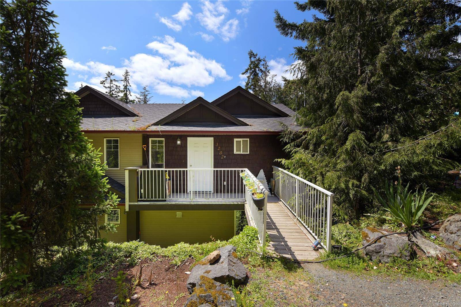 Langford, BC V9C 3W6,3232 Loledo Pl #A & B