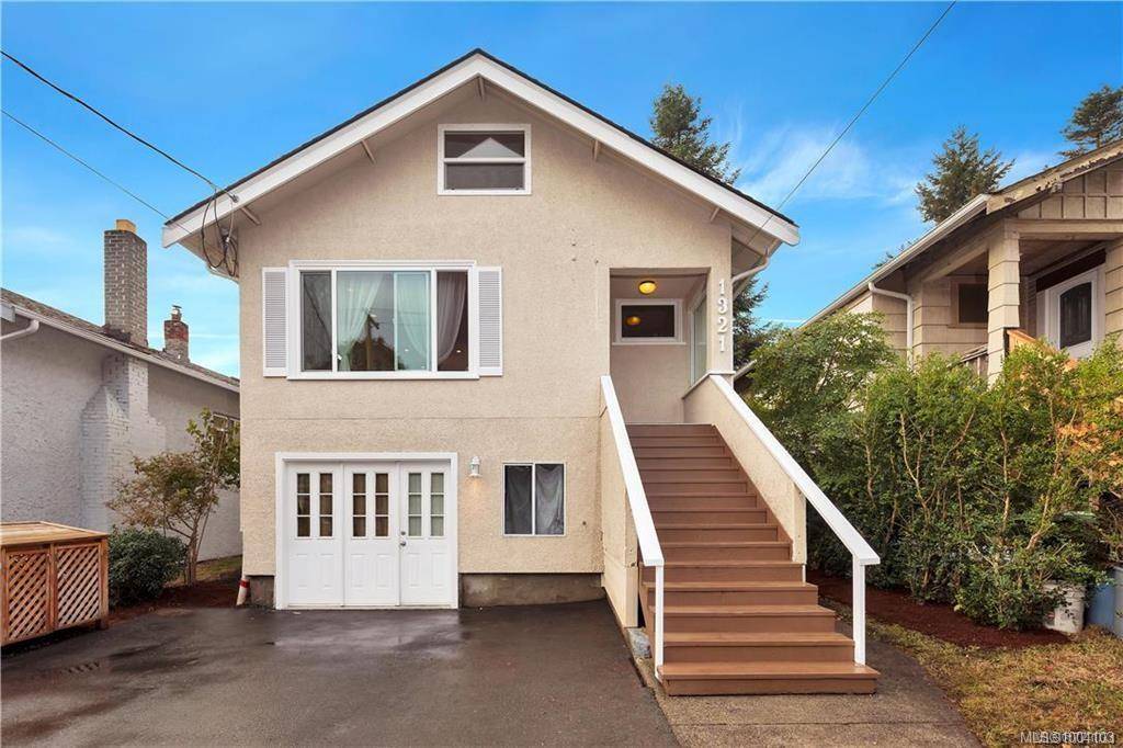 1321 Finlayson St, Victoria, BC V8T 2V5