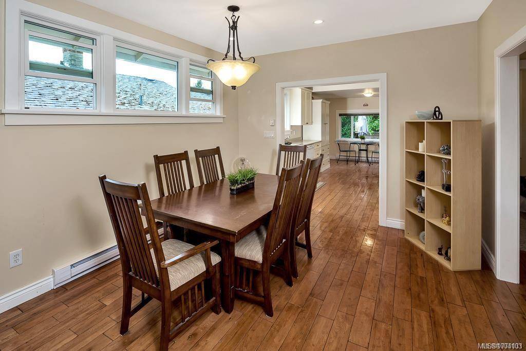 Victoria, BC V8T 2V5,1321 Finlayson St