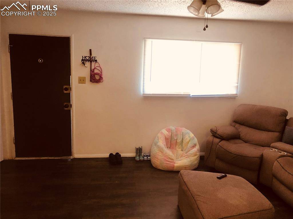 Pueblo, CO 81004,2622 Holmes ST